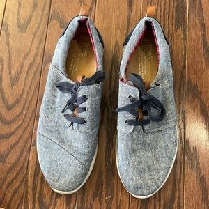 Toms Womens size 9.5